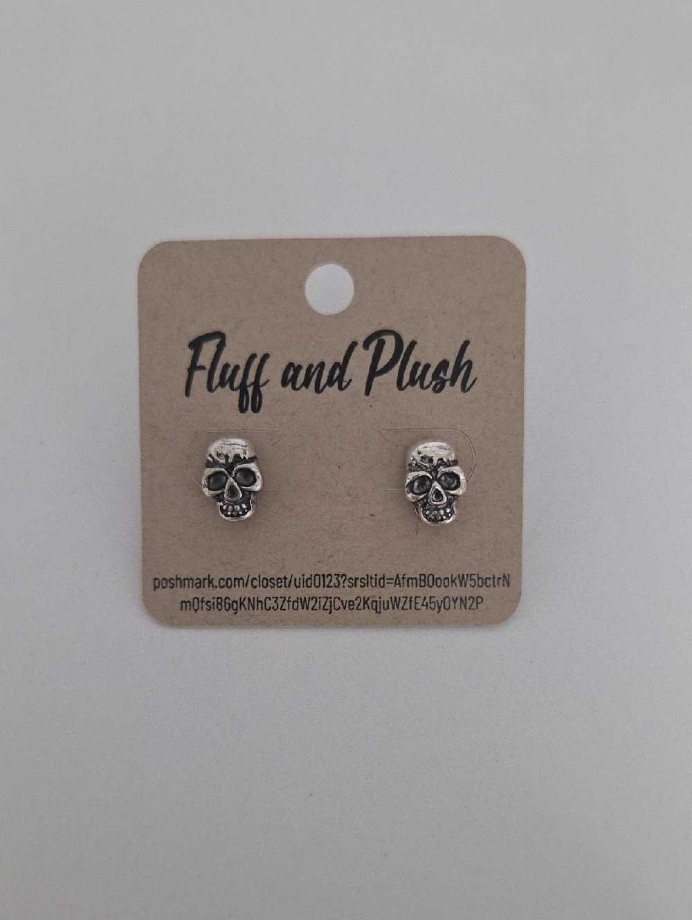 Skull Stud Earrings - Silver